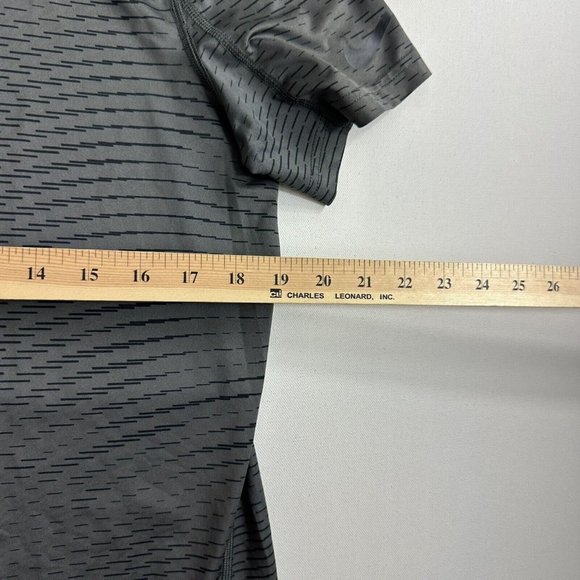 Nike Pro Shirt Mens Size Medium Gray Fitted Dri-Fit Activewear Athletic Gym - Picture 9 of 10